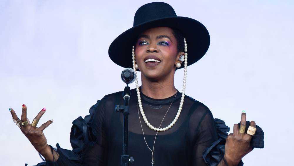 Lauryn Hill becomes first female rapper to go diamond  Photograph