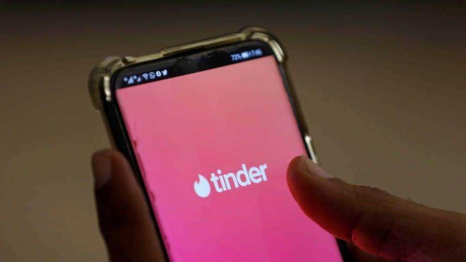 Tinder's new feature allows you to block your ex and nosey contact's Photograph